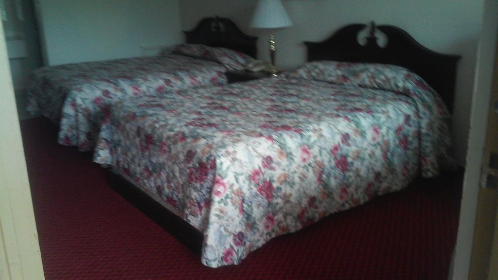 Midtown Motel นิวพอร์ตนิวส์ ห้อง รูปภาพ